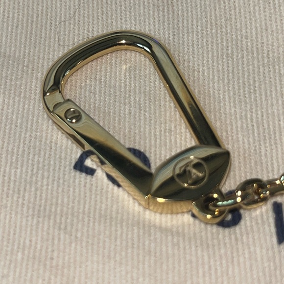Louis Vuitton key pouch - Picture 7 of 13